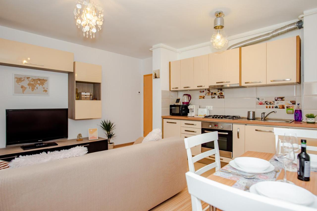 Lilibeth Apartments Braşov Esterno foto